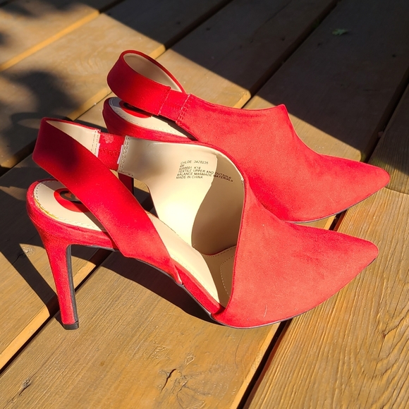 Jones NY Red Heels - Picture 4 of 4